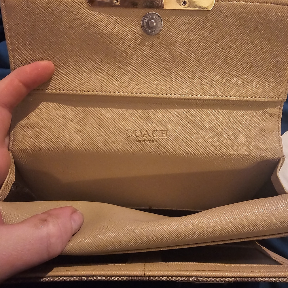 Coach Brown Signature Wallet - Picture 3 of 7